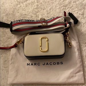 Marc Jacobs Snap Shot Bag